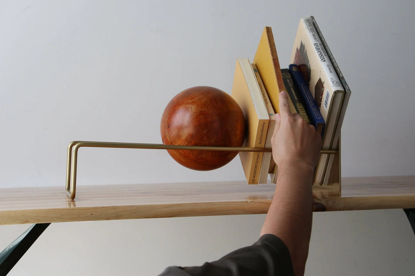 DETAIL - Slope Bookend