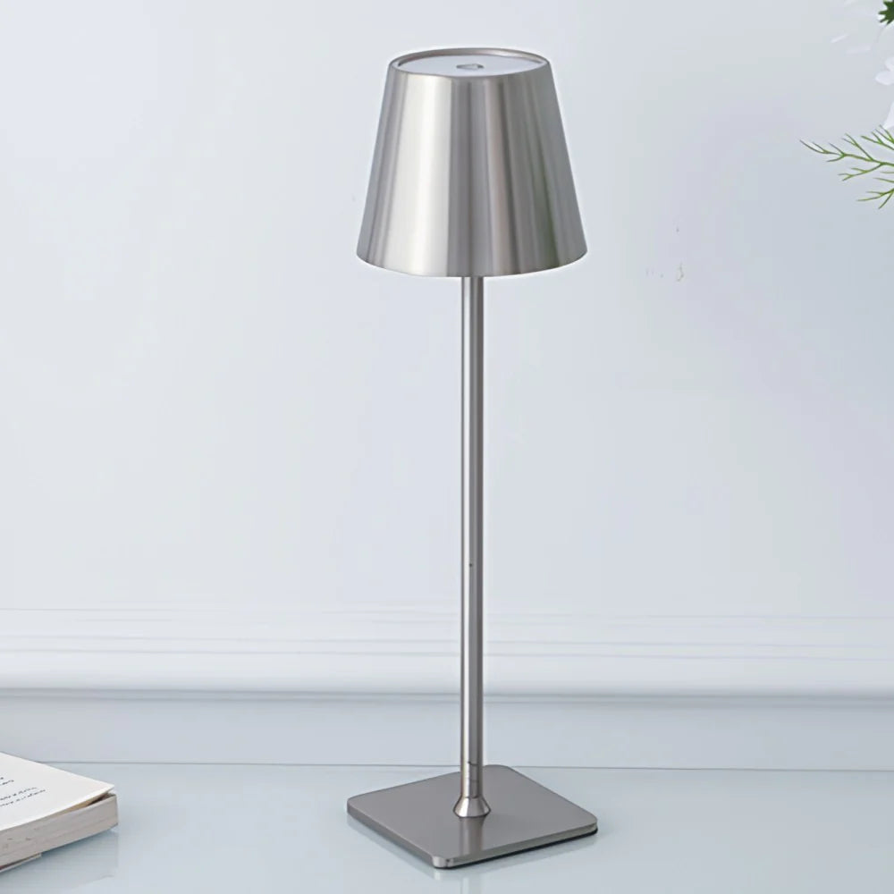 LUMINUS – Table Lamp