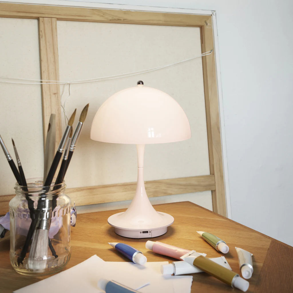 Louıs Poulsen - Panthella Portable Table Lamp