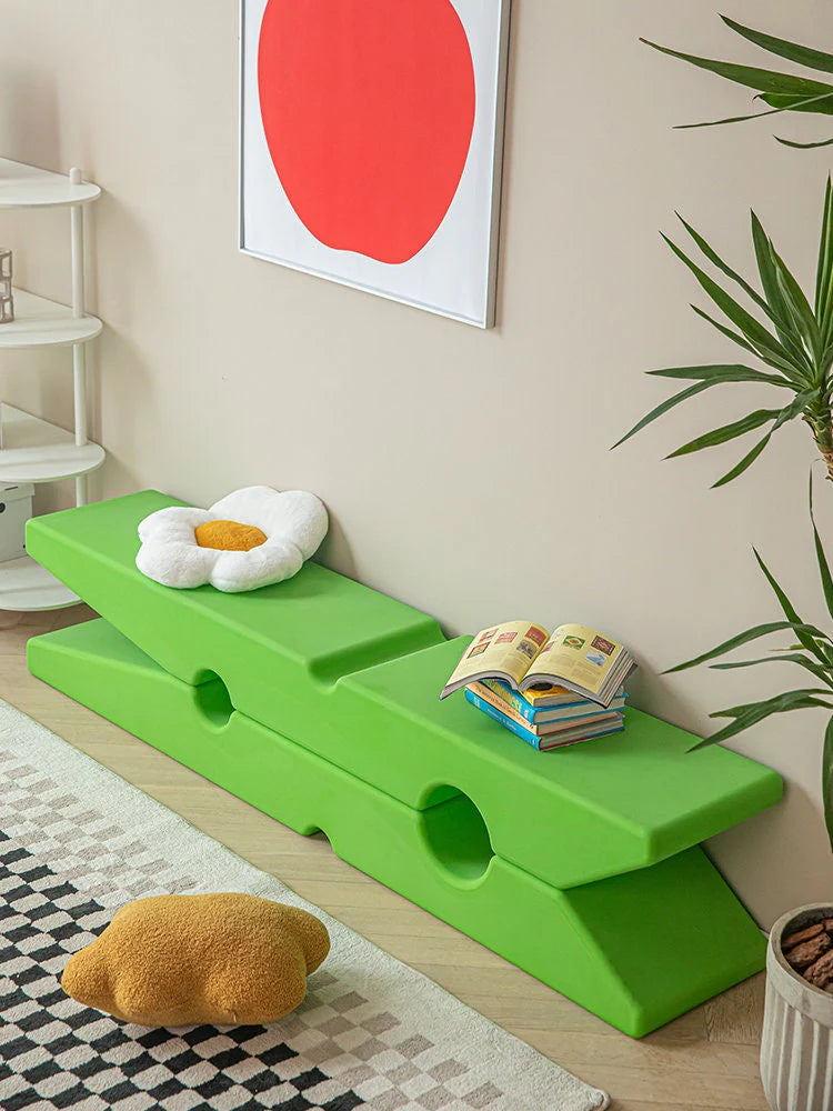 CLIP SHAPED SIDE TABLE TV STAND – Side Table / Stand