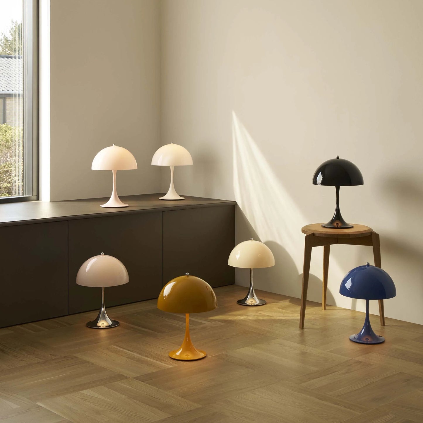 Louıs Poulsen - Panthella 250 Portable Table Lamp