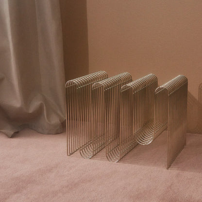 AYTM Curva - Newspaper Stand